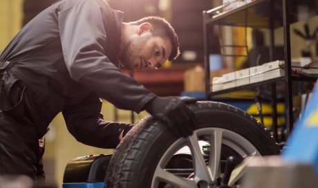 Vente et montage de pneus 4 saisons dans garage automobile à Saint-Priest